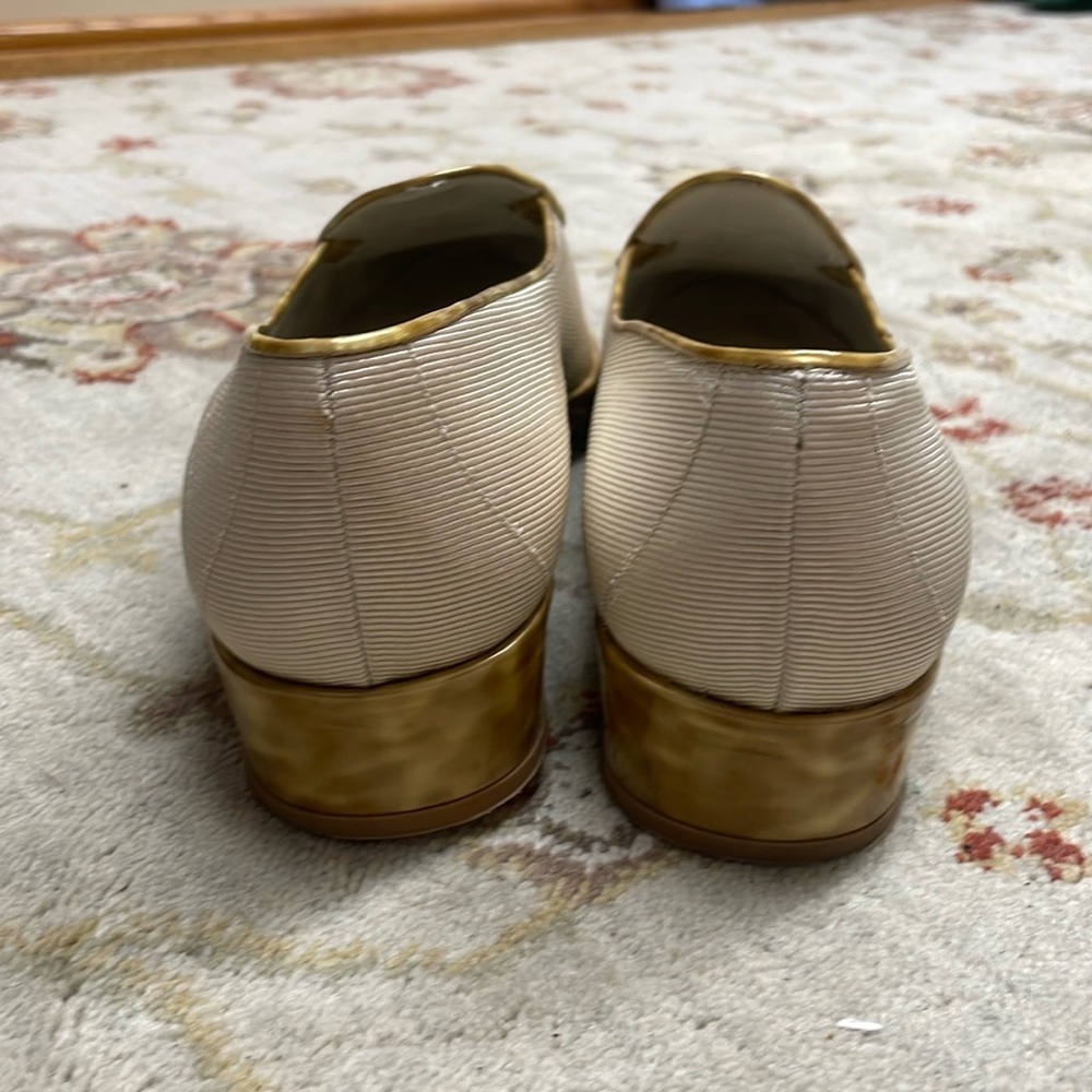 Stuart Weitzman cream puff loafers - Picture 4 of 8